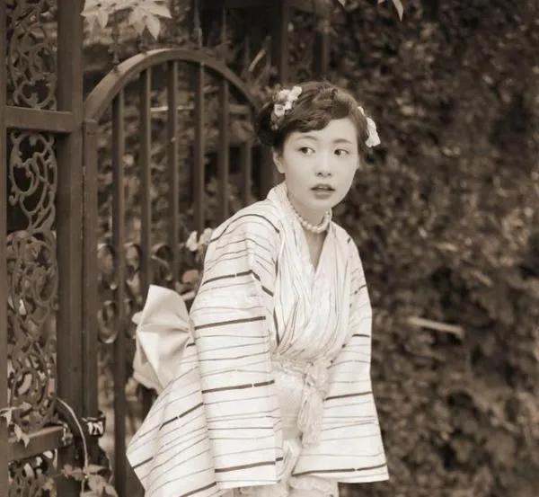 1923年的一天，鲁迅的弟媳羽