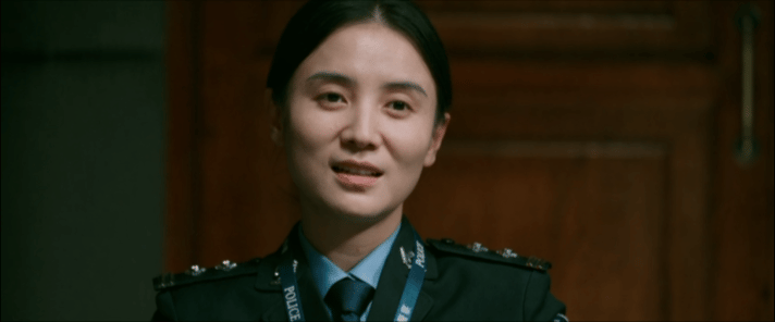 #宋佳致敬人民警察# 发文告别冉咚咚并感谢她一直以来的坚持。不仅是冉咚咚，每一位