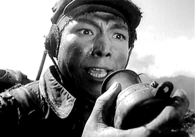《英雄儿女》是1964年由长春电影制片厂制作并出品的一部战争，该片讲述了抗美援朝