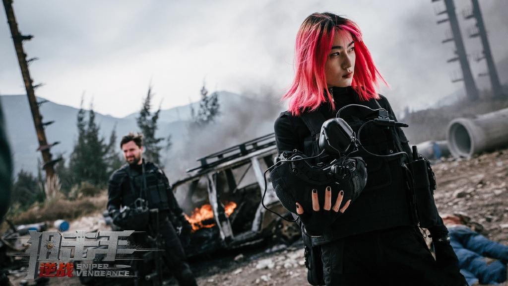 太惊喜了，洪爽再次饰演枪战片
