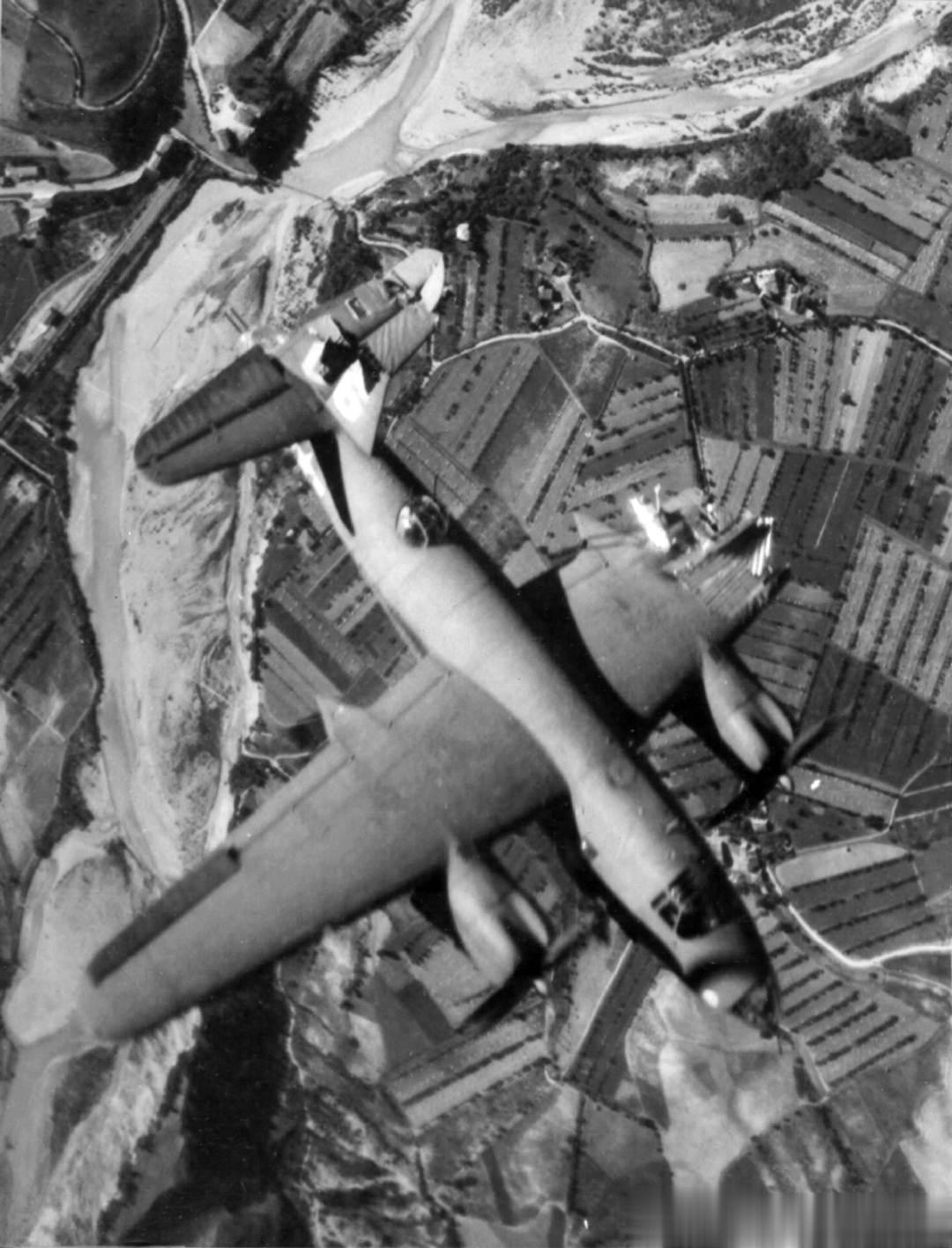 1944年7月10日，美国陆军航空队320大队441中队一架B-26C“掠夺者”