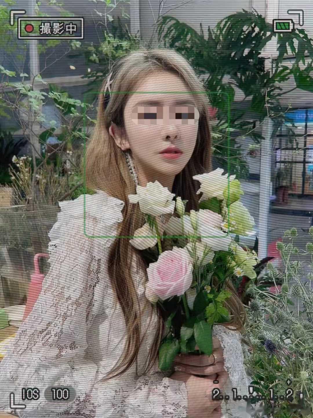 长大以后你会发现，跟朋友、亲戚、同事，甚至家人，都不能表露出自己真实的情感，每说