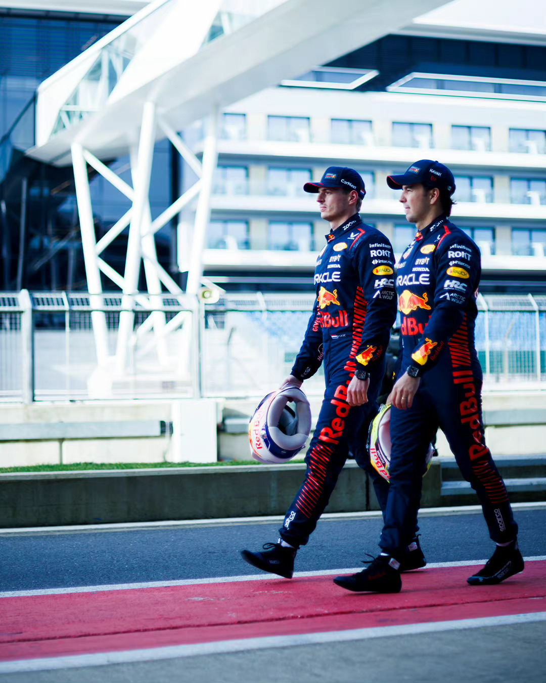 红牛车队#2023F1季前测试#3天时间测试车手安排如下：23日一天：维斯塔潘2