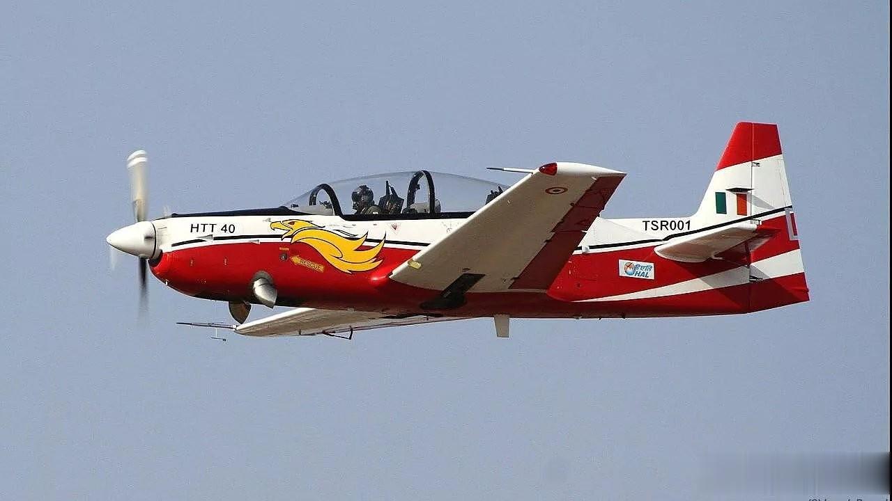 印度政府批准以 682.836亿卢比的价格为印度空军采购 70 架本土 HAL 
