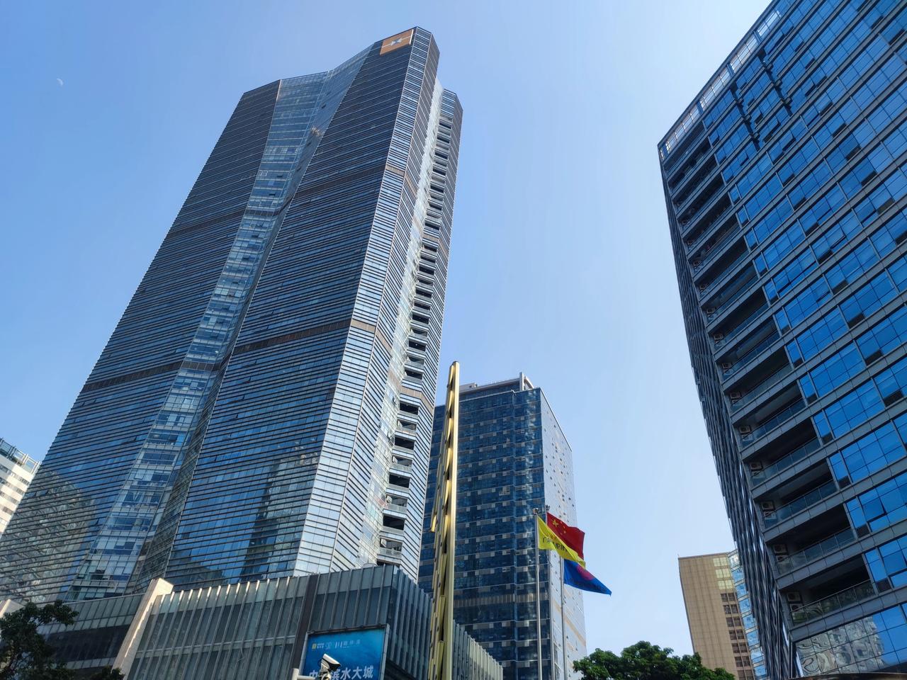2023年开年以来，全国各地的房地产都表现出相对火爆的局面，成交量都是100%、