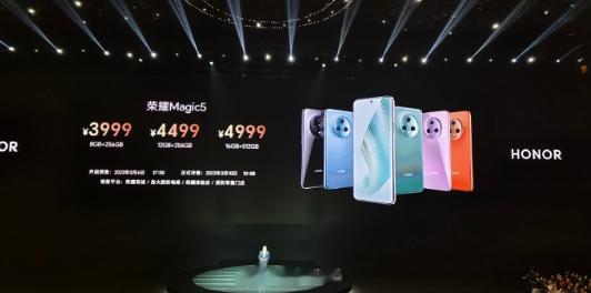 荣耀Magic5系列这个价格，满意度10份，给几分？荣耀Magic5：8+256
