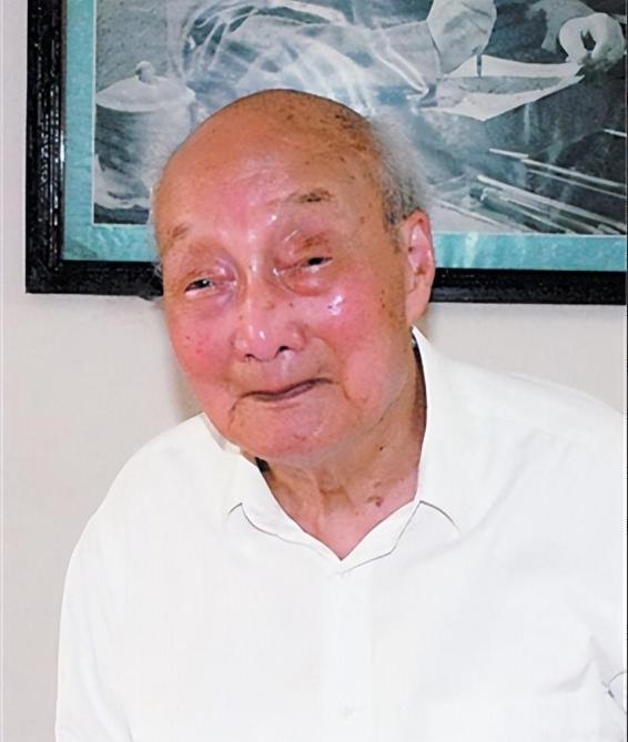 #历史那些事[超话]#毛泽东侄子毛远耀，活了101岁，是毛家唯一的一位“百岁老人