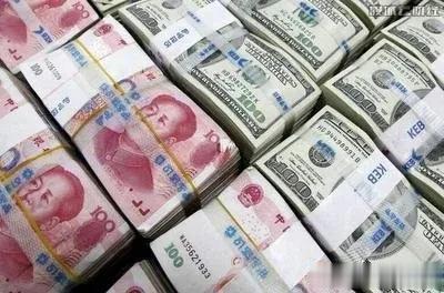 30日马斯克在推特上分享了他对“去美元化”这个问题的看法。他称：“这是严重的问