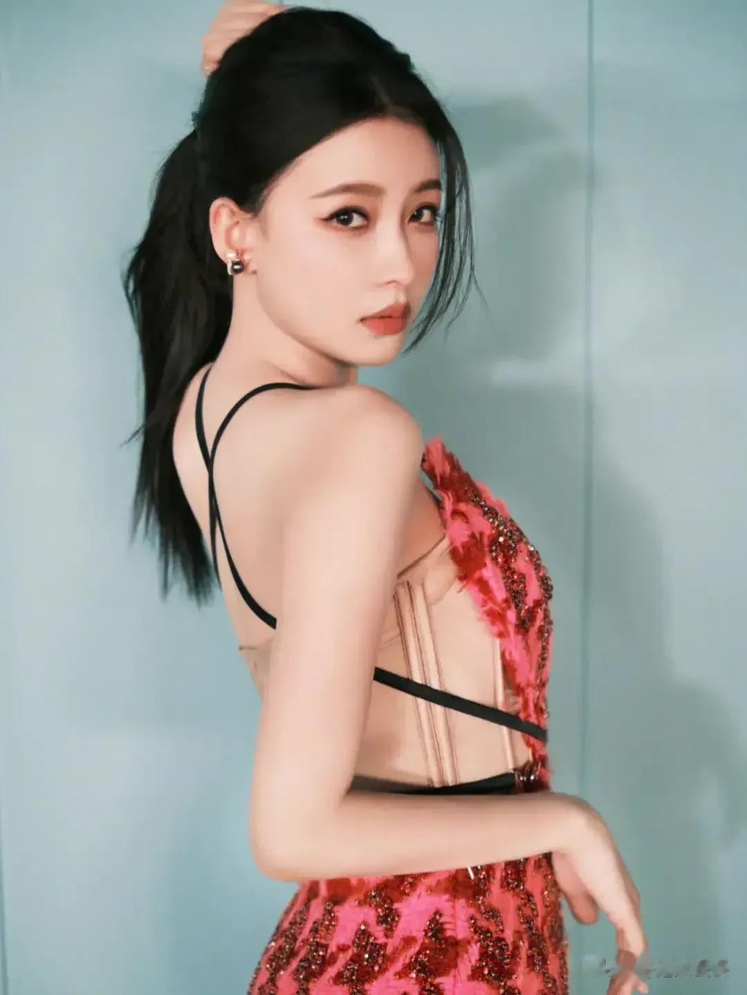 美女图集～第726期 | 孙怡