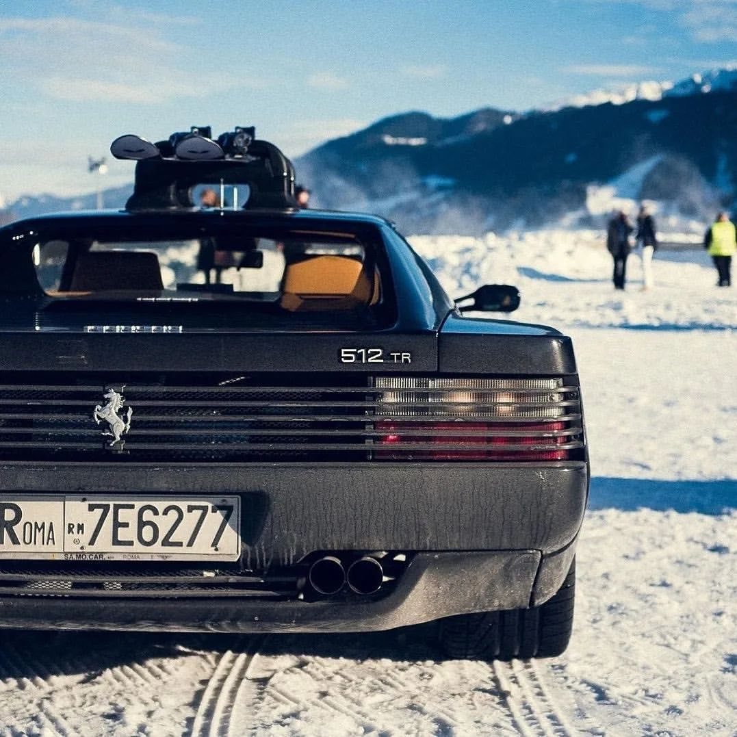 开着一台法拉利512TR去滑雪是种什么体验[舔屏] ​​​