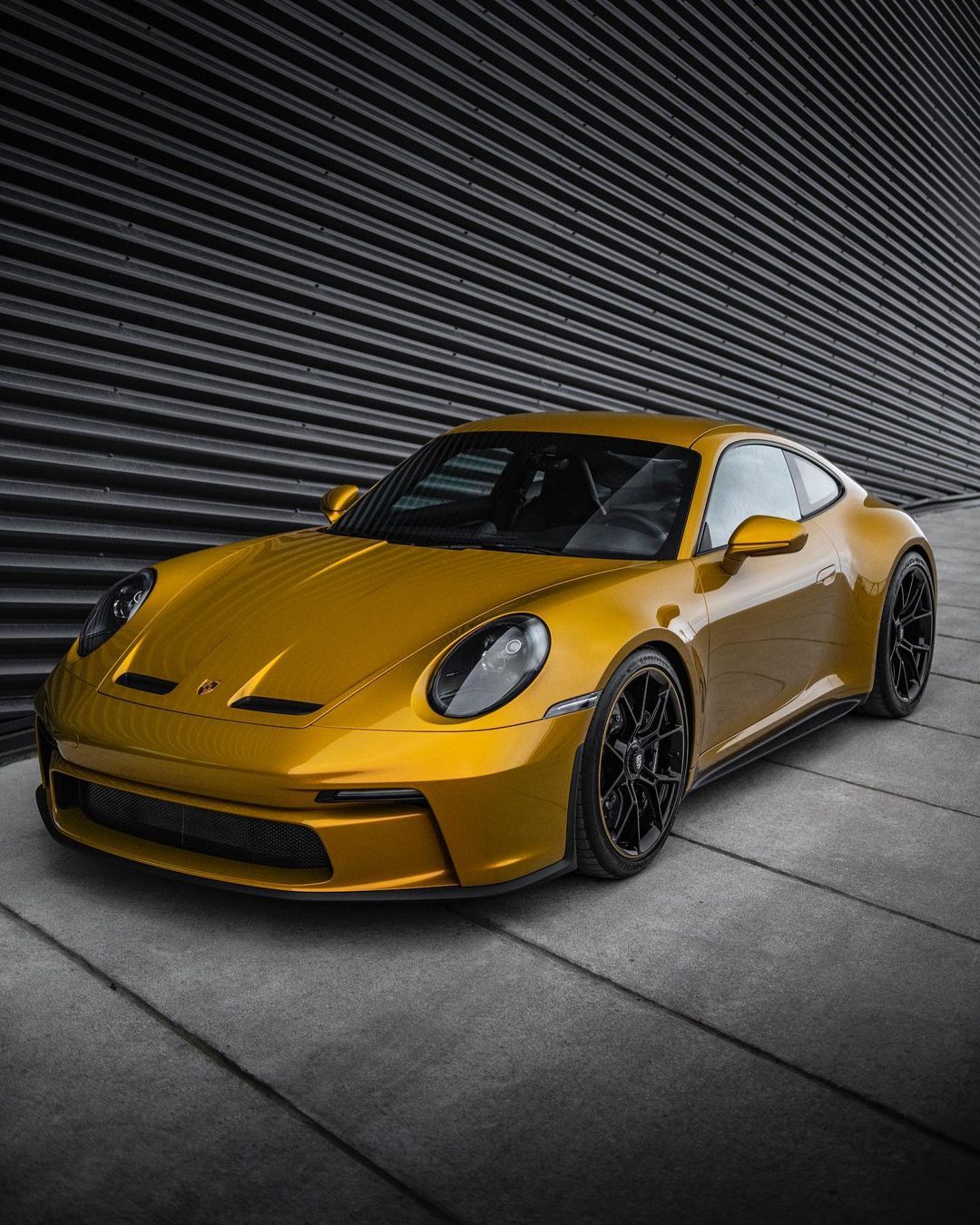 保时捷 911 GT3 Touring（“Explosive Gold”珂玛菲变