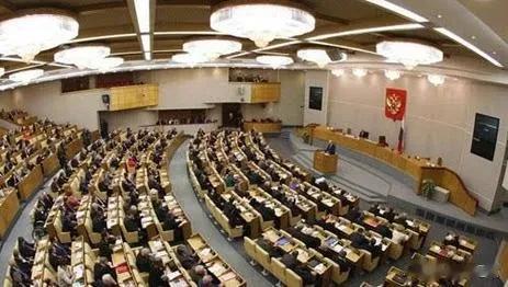 美国的官员曾说过：俄罗斯不会与美国开战，因为俄罗斯许多高官和经济政治寡头的子女在