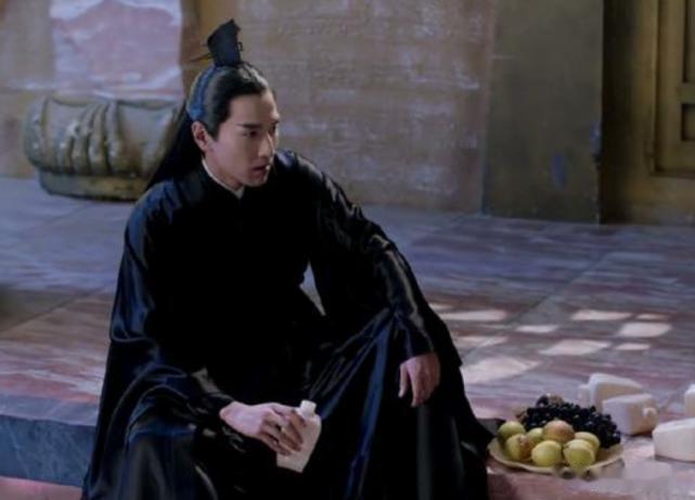 三生三世：被白浅“调戏”过的神仙，夜华折颜是自愿，他最无辜
哈喽！大家好！你们最