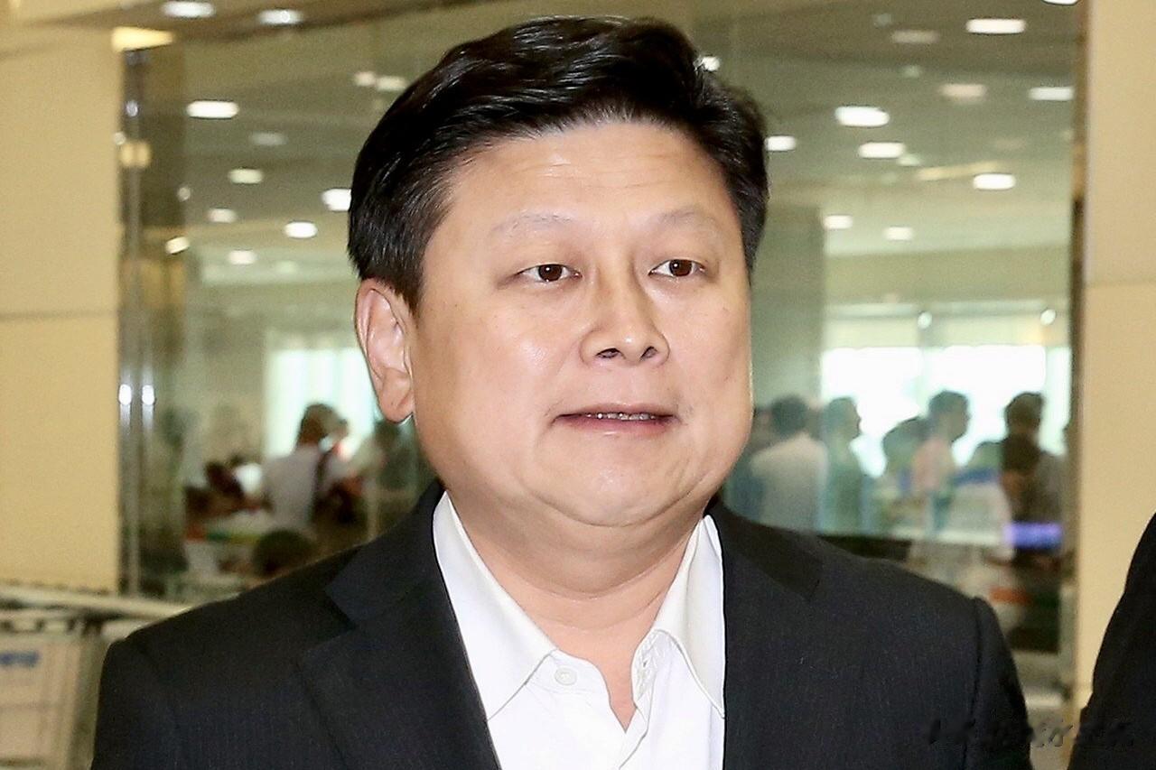 傅琨其对外透露，他将力推郭朱配，这实际上就是朱立伦的意思，这只能说明朱立伦贼心不