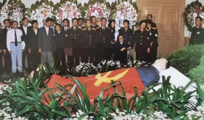 1992年5月14日，聂帅的心脏停止了跳动，参与缔造新中国的最后一颗帅星陨落了，
