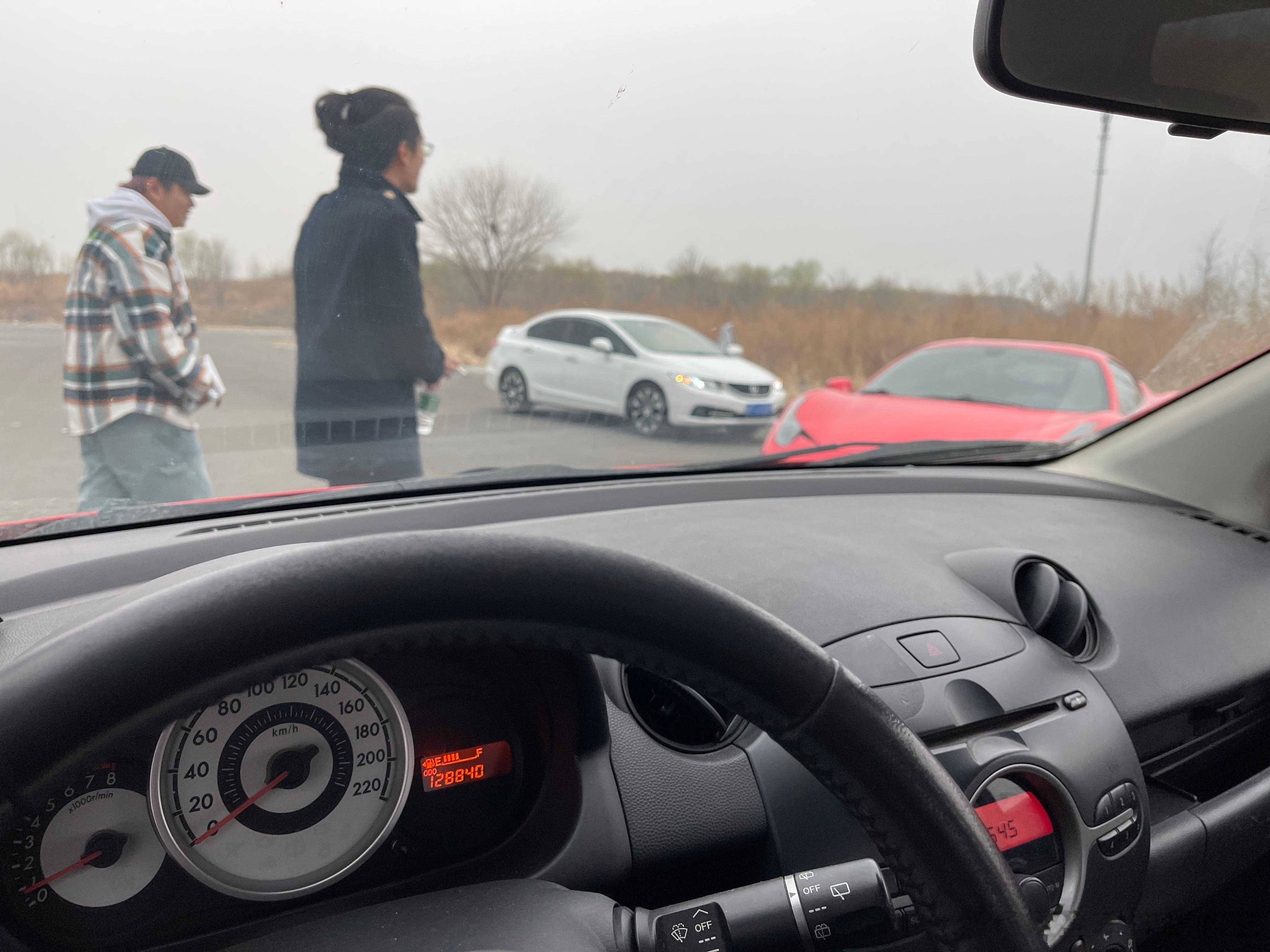 拍完下班，溜了！ ​​​