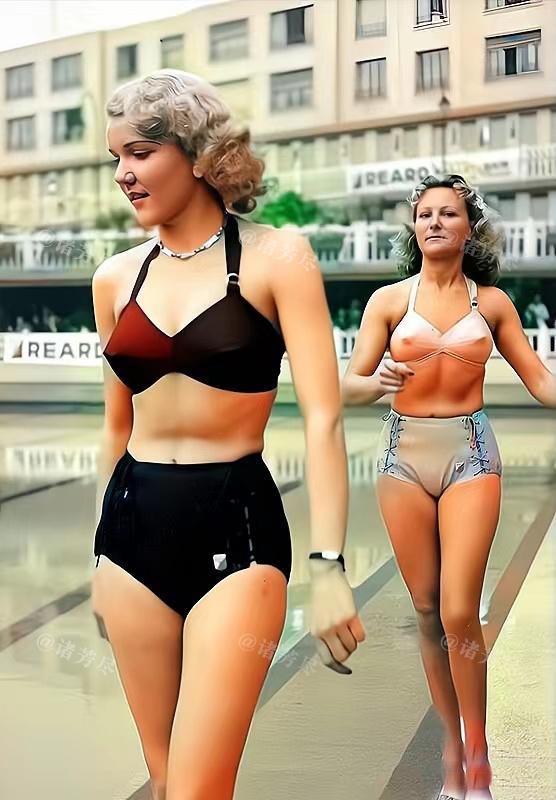 1950年，美国，两名身穿“子弹胸罩”的年轻女郎在泳池边留下了这张惊艳的照片。镜