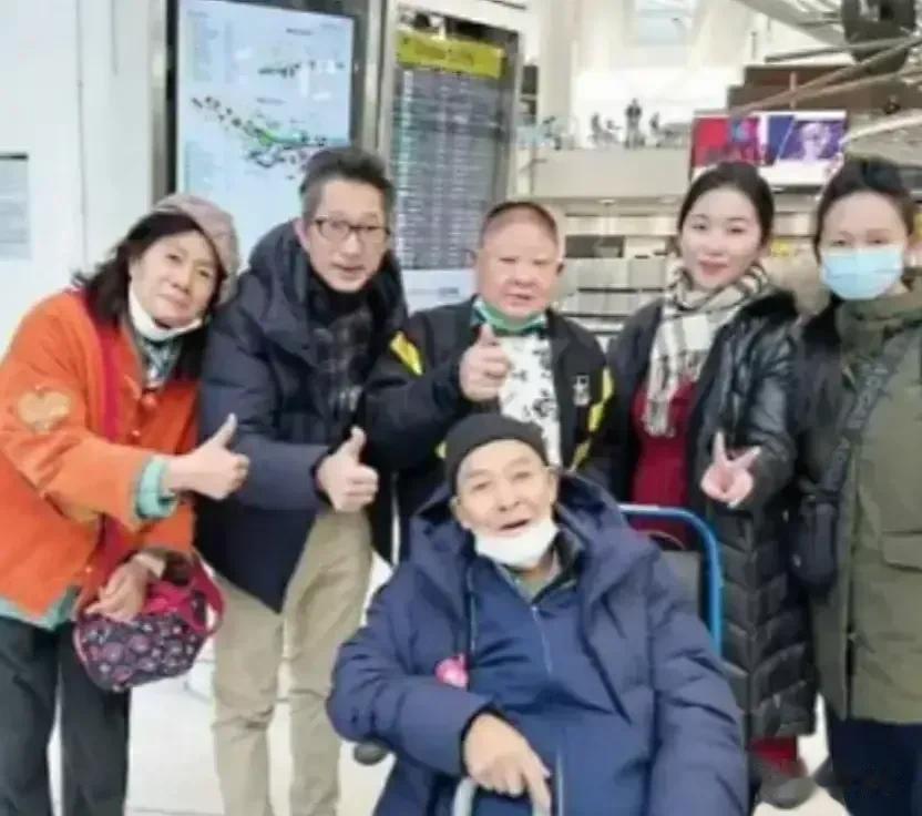 美国“上海同乡会”把美国流浪汉送回上海就撒手人寰了不管了。最后，这位姓刘的老头还