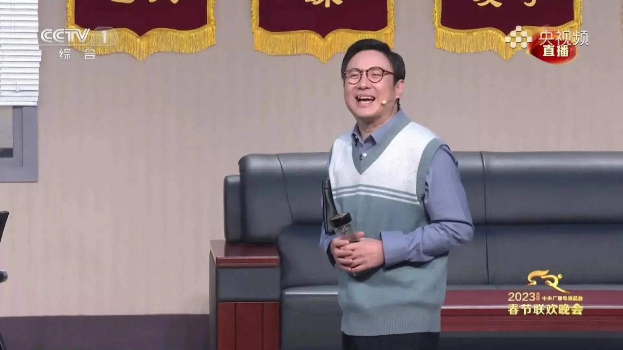  
“坑”的最大败笔是马局长在