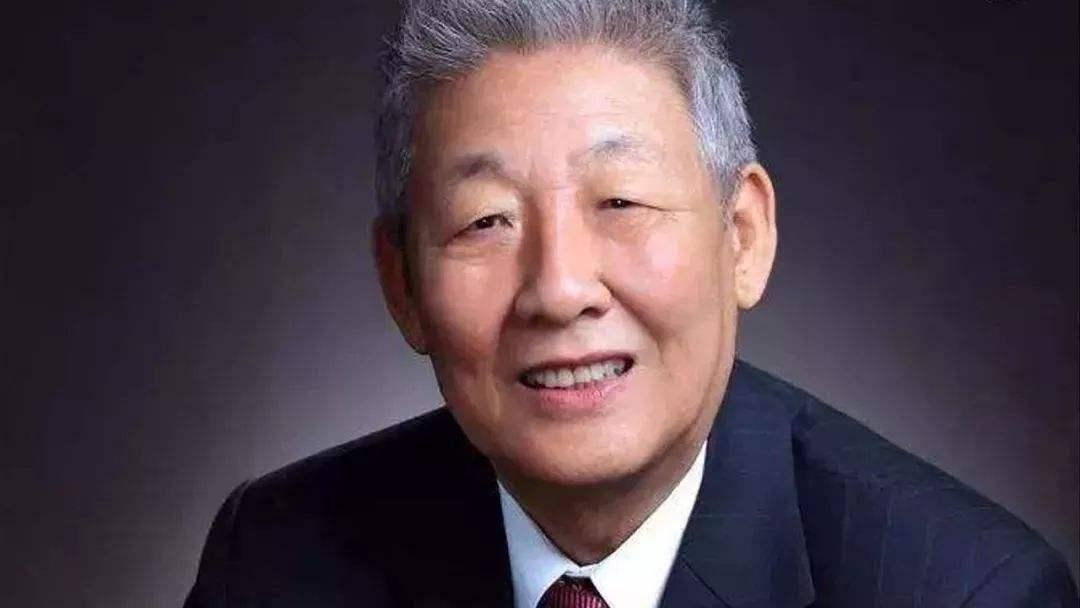 每看到热榜上都是某星吸毒、嫖娼等被举报时，粉丝为自己idol大打口水战时，总感觉
