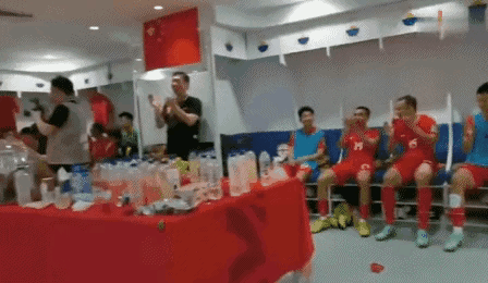 广大球迷朋友们，还是醒醒吧，你该不会真的认为陈戌源被抓，咱们男足就能雄起了？不可