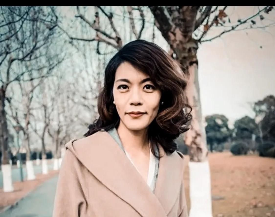 你买车了，发现有车也就那么回事吧，你买房了，发现大家都有房子也并不稀奇；

你好