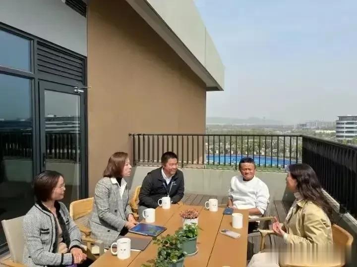 这个消息看来对阿里股价产生了不小的影响？

今天有关马云回来的消息在网上热议，而