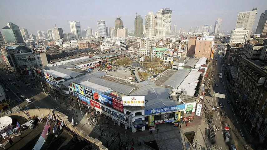 贵州的增长，基本上是靠借债来实现的

2021年贵州总产值约1.96万亿元，一般