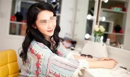 2009年，江苏32岁的女教师包养了一个仅15岁的男学生，两人共同生活了整整3年