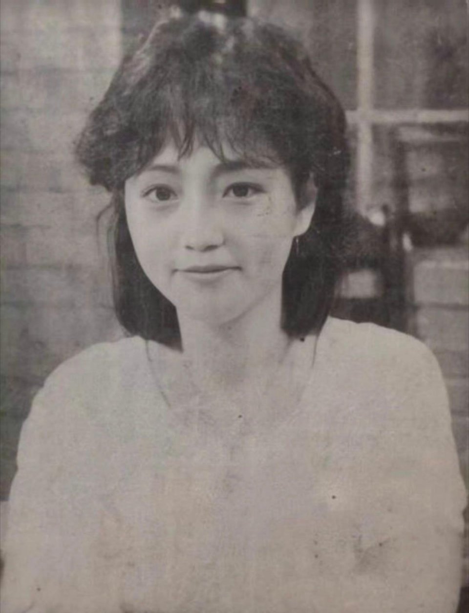 #历史那些事[超话]#1985年的香港。上个世纪，22岁的她成为了绝对美女中的“