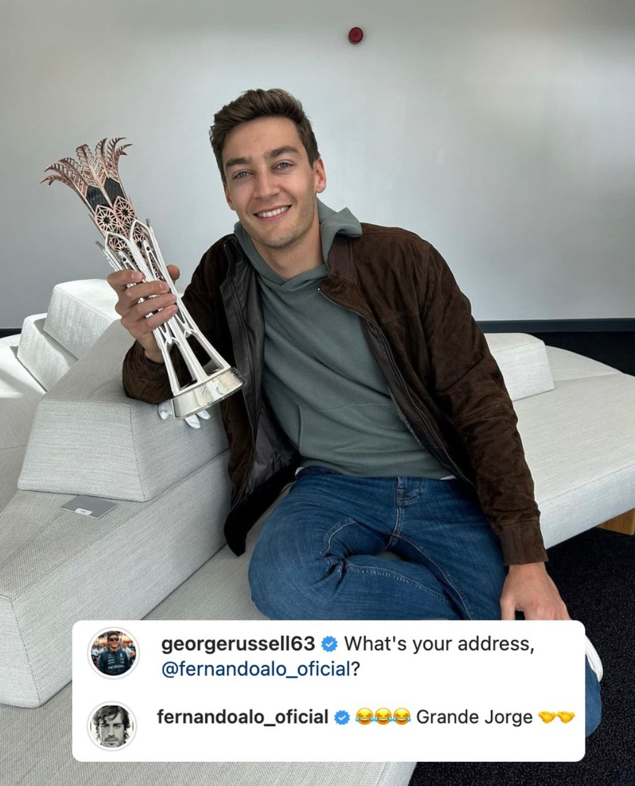 拉塞尔：你的地址是哪？🏆奖杯给你送回去[笑cry]#car时尚##2022f1