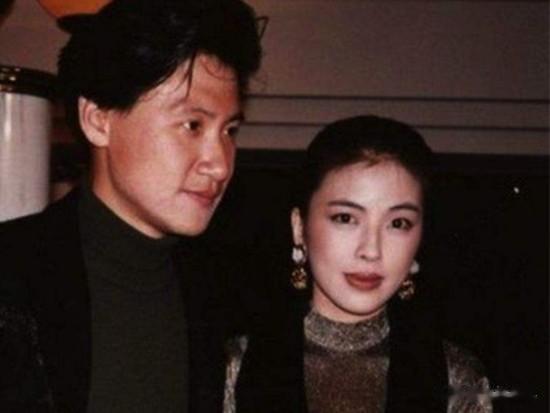 娱乐圈旺夫女星大对比，孙俪邓超搞怪，最后一对曾争议不断！
张学友是娱乐圈中的歌神