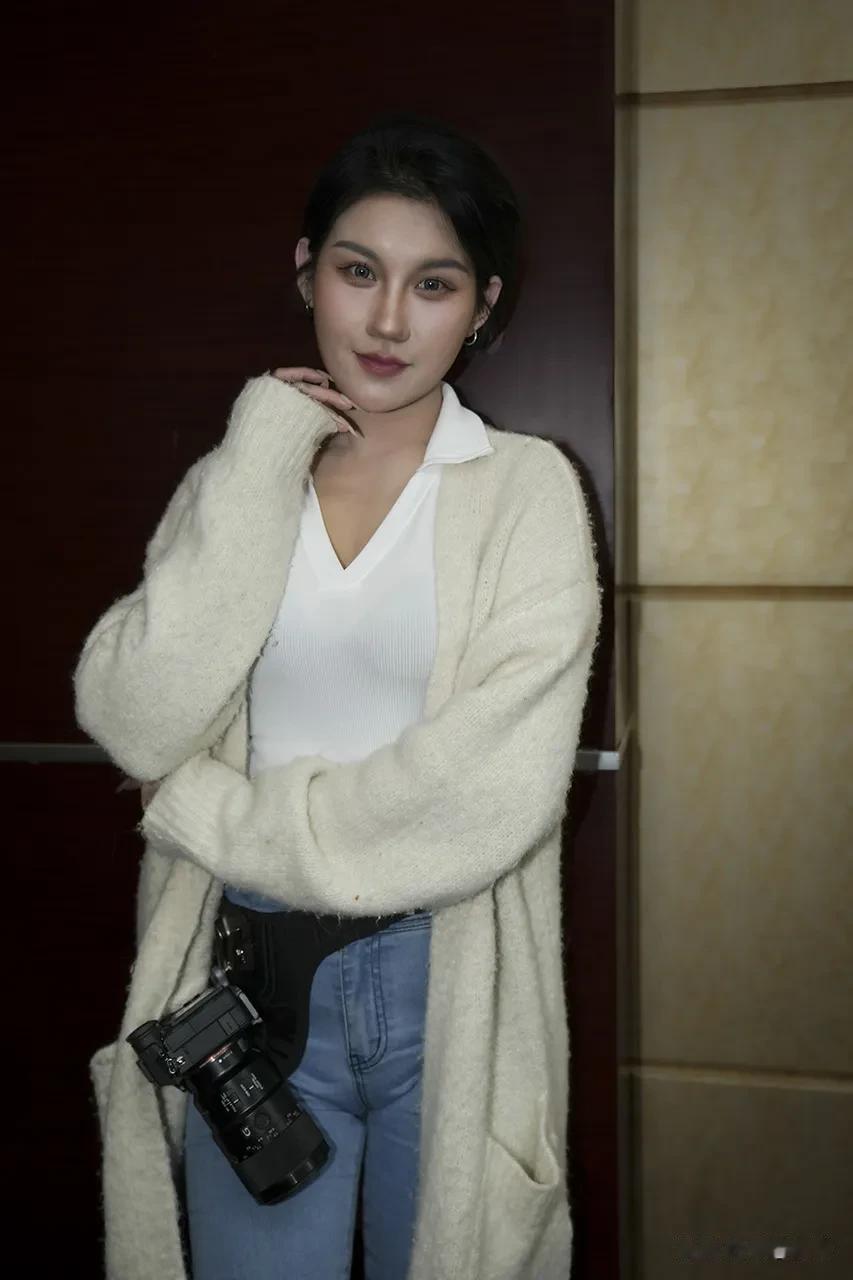 【美女摄影师】 