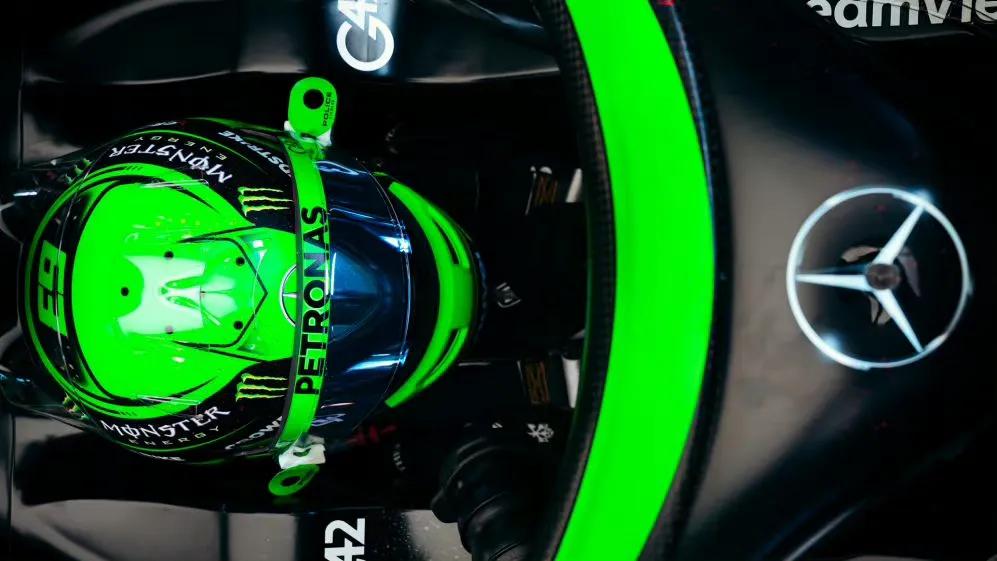 【F1|拉塞尔今晚的目标是争取登上领奖台】
    拉塞尔：“经过周五，我有些震