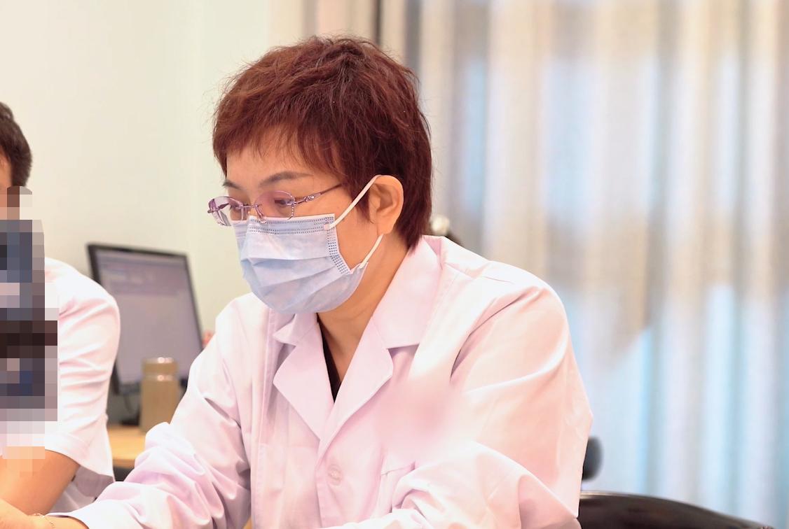 分享一个1年长高12cm的身高管理方案，值得家长们参考学习。
去年这个时候，我接