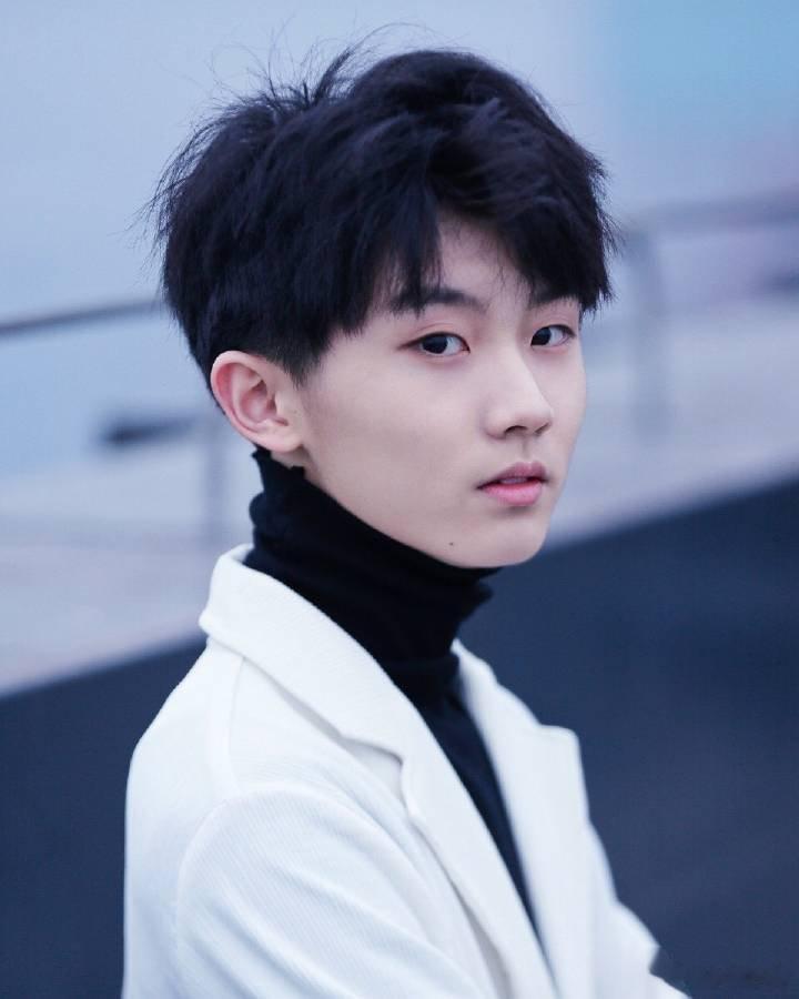 #马嘉祺[超话]#mjq#张颂文马嘉祺唱的听海# mj#马嘉祺全能音乐人# 遇见