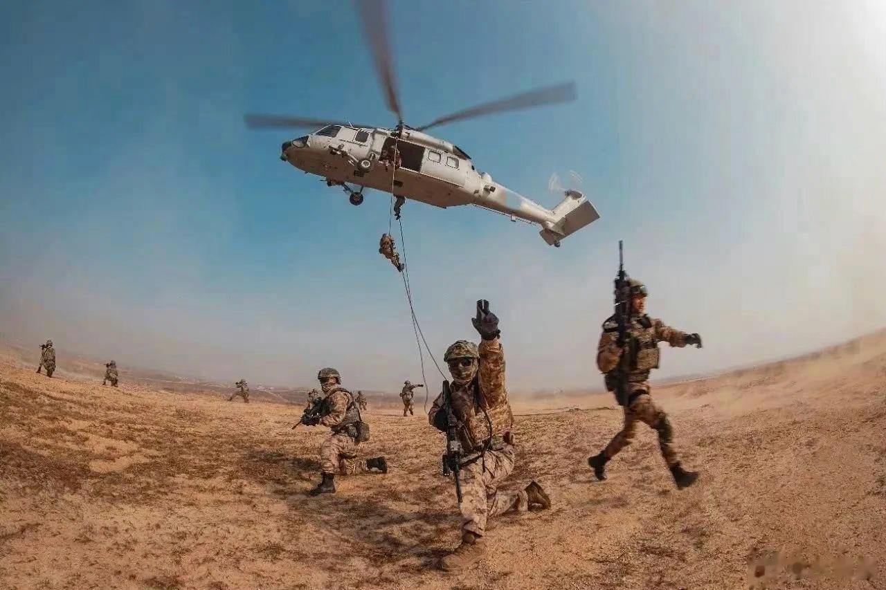 空军空降兵某部节后训练，内味有了（混搭才是精锐） ​​​