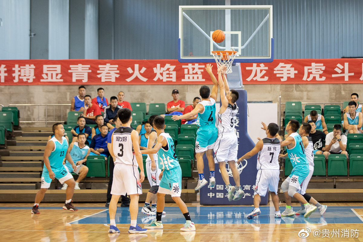 世事千帆过 前方终会是温柔和月