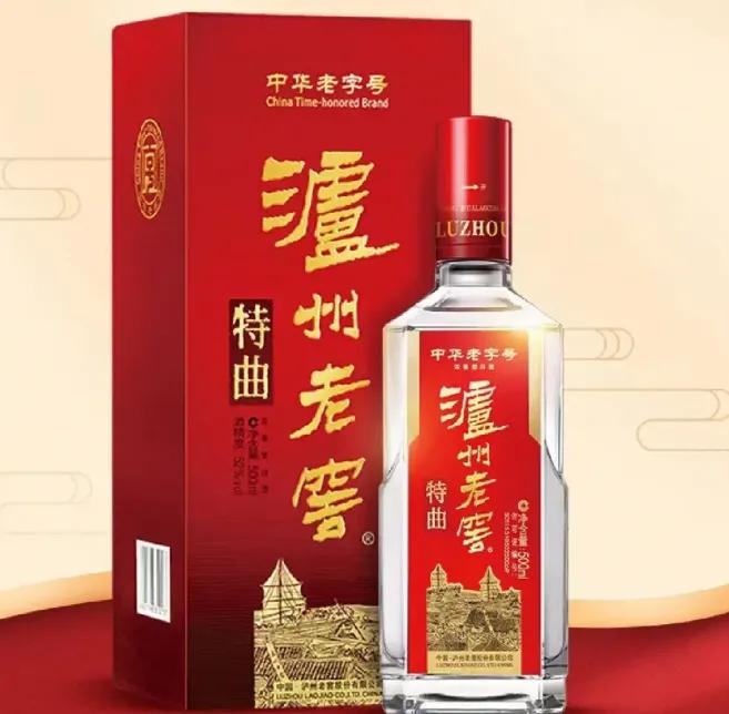 “横扫”各大宴席的白酒“战斗机”，老酒鬼都赞不绝口

白酒行业也算是一方江湖世界