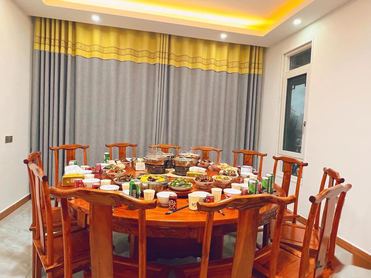 今年年味为什么特别足？三原因，一是经历过疫情劫难后，大家都有一种想“旺”起来的期