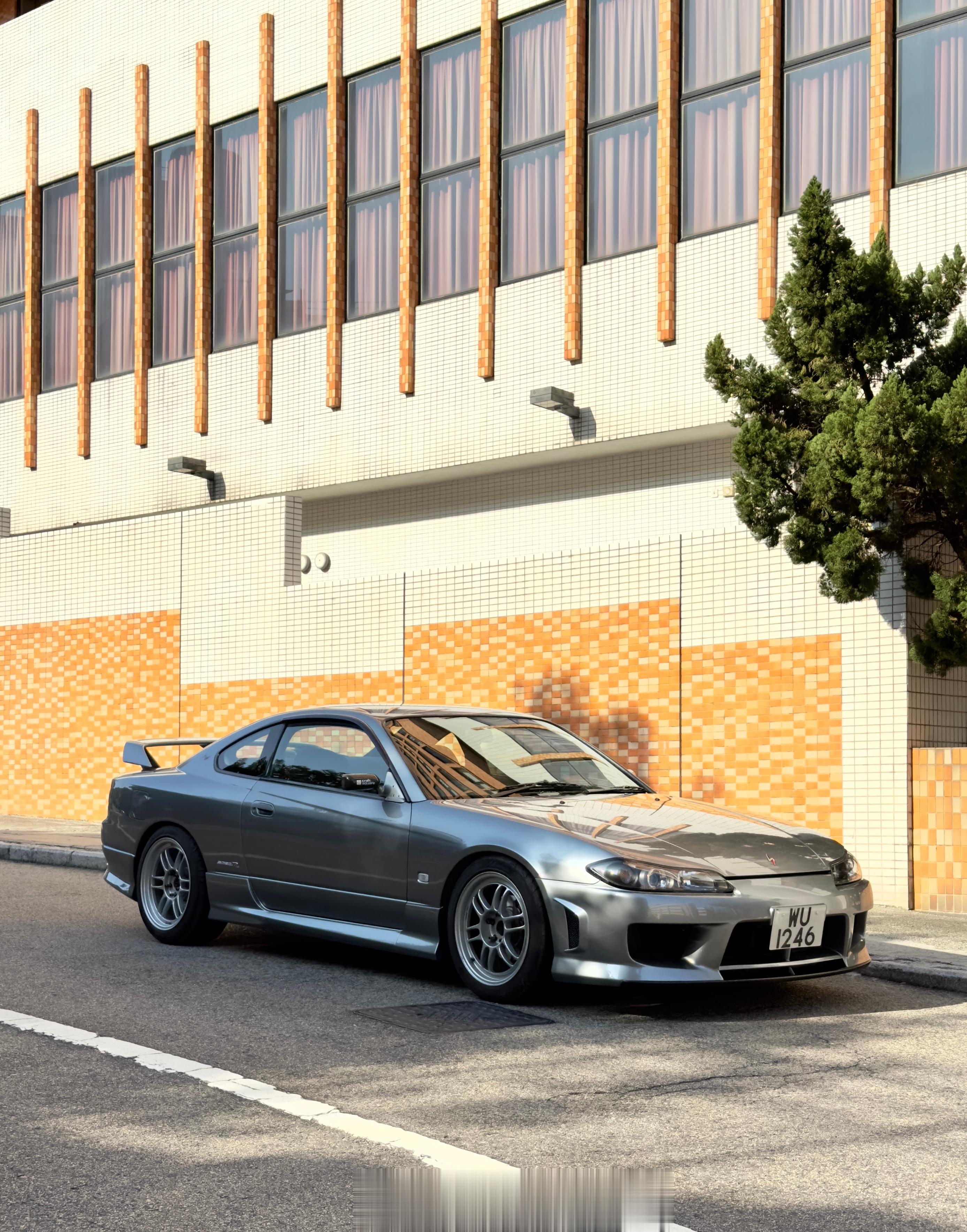  尼桑“飛雞”Nissan Silvia S15 Spec-R 2-door c