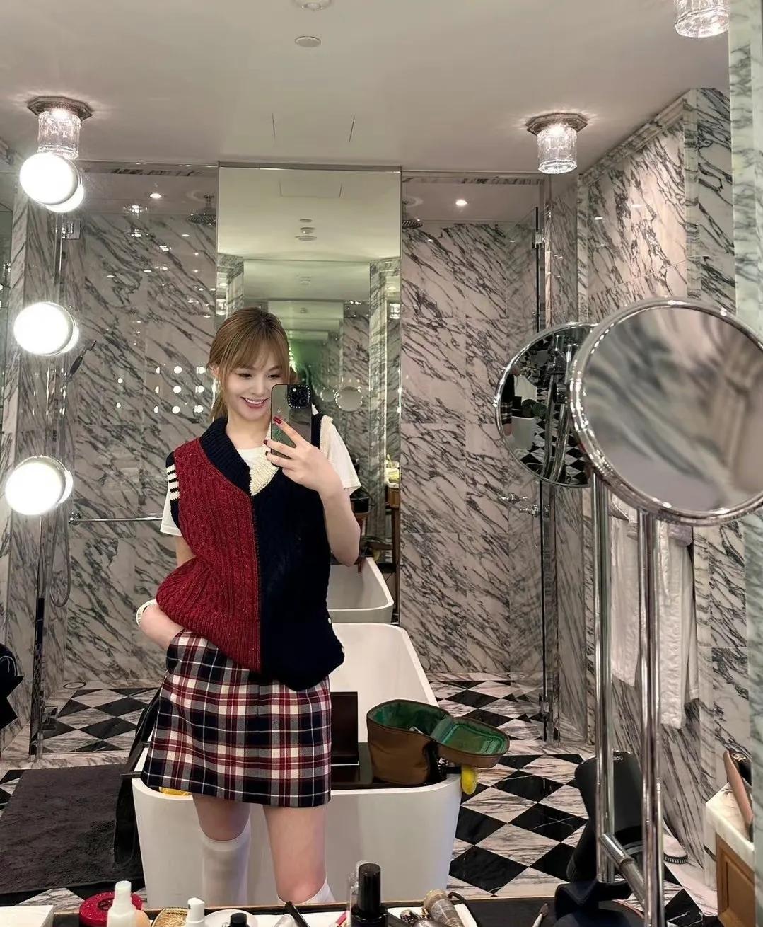 陈飞宇哥哥陈宇昂的女朋友，陈宇昂眼光比弟弟好多了。陈宇昂和阿瑟是同父同母的亲兄弟