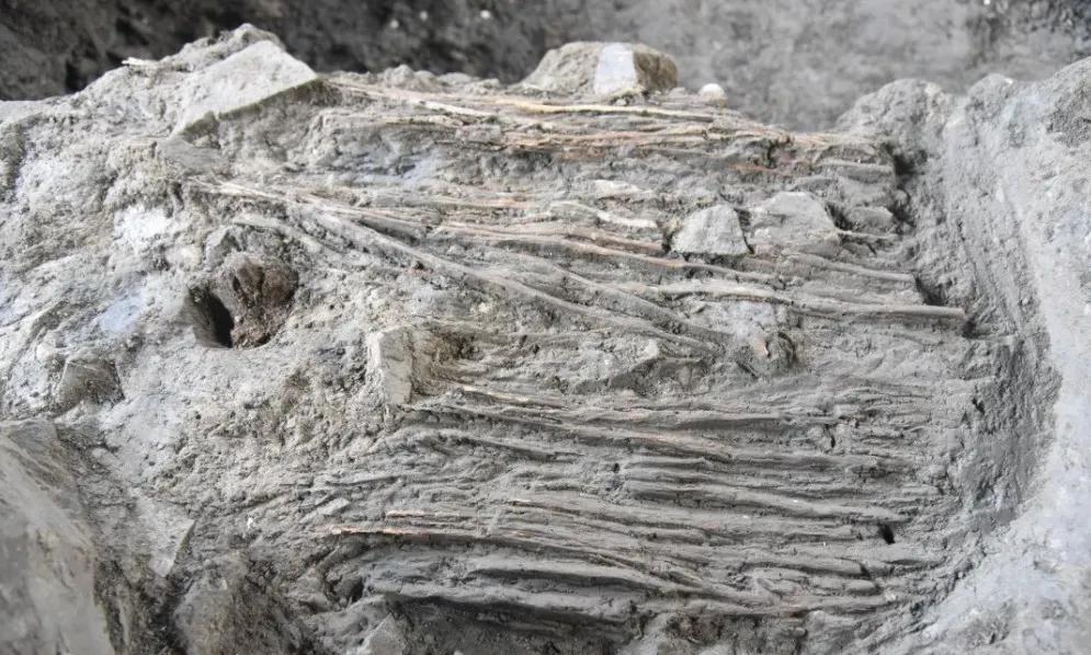 殷墟考古90年了，竟然还在“上新”，而且一上新就是年度全国十大考古新发现，可见殷