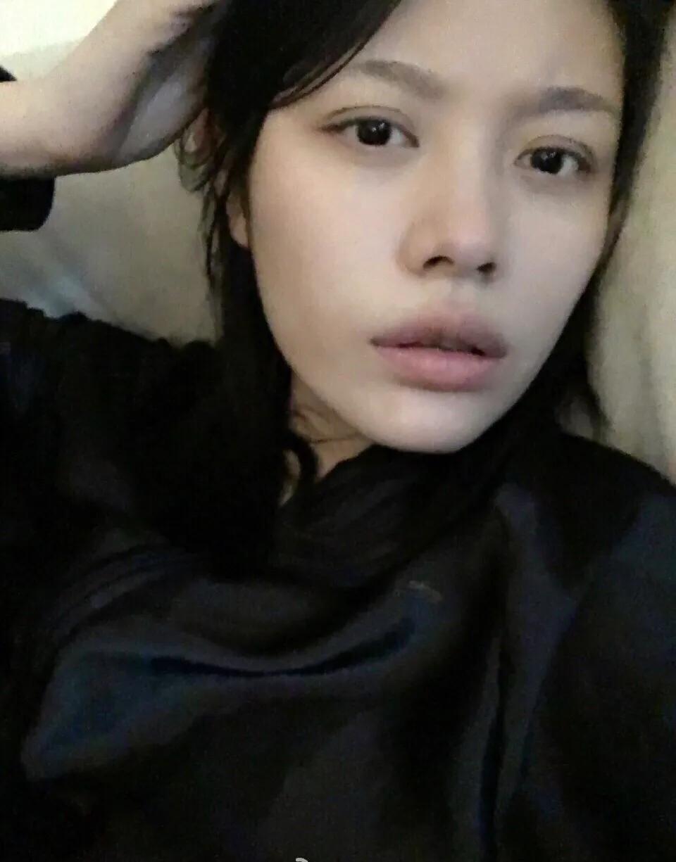 这前妻的颜值确实差了章子怡不是一点半点！汪峰当年的眼光真不太行！