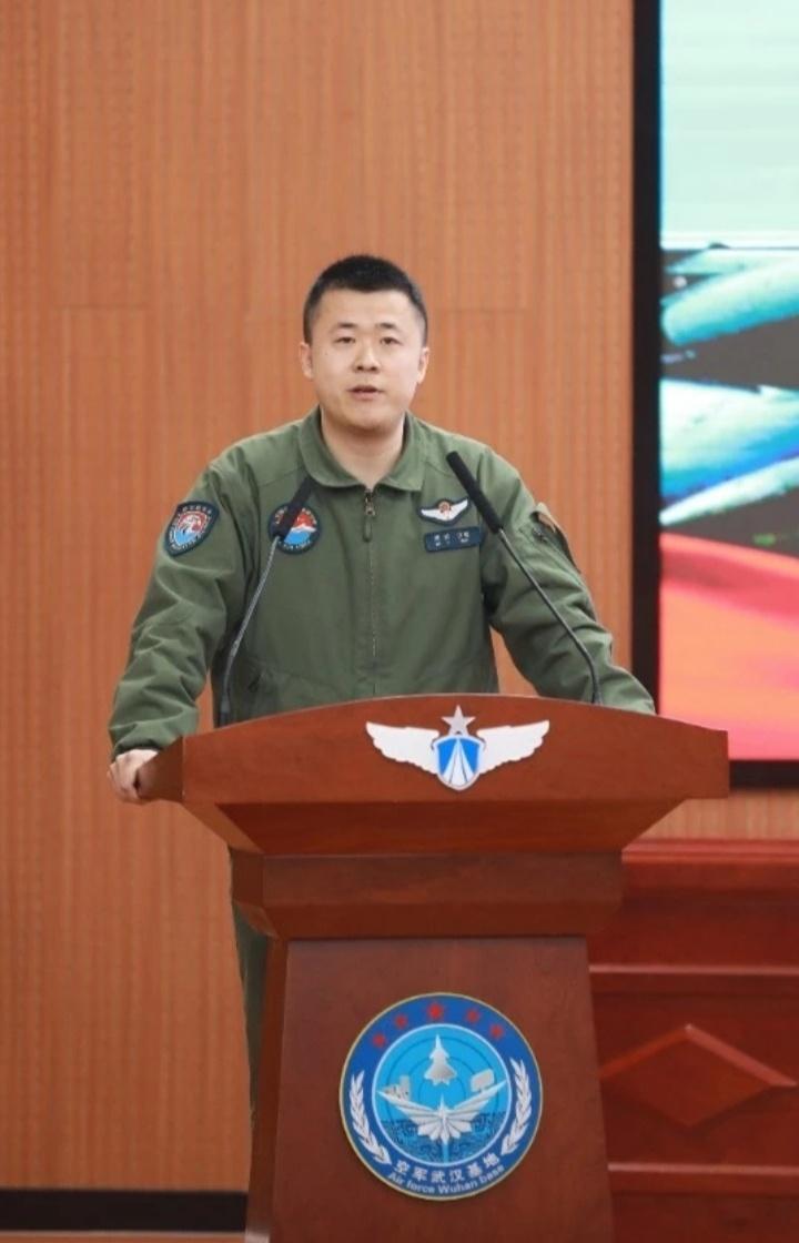 中部空军某基地 ​​​