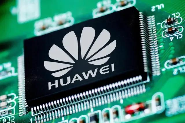 华为技术和管理的强大，其实美国人最清楚，他们发现美国企业竞争不过华为了，必须动用