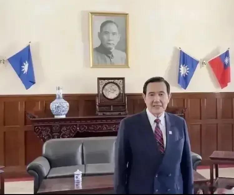 光临孙中山故居并合影，这是小马哥这次大陆之旅的1件大事，意义重大。

在小马哥眼