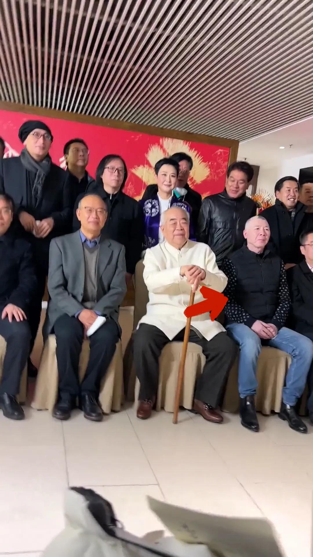 冯小刚引发热议！

1月16日