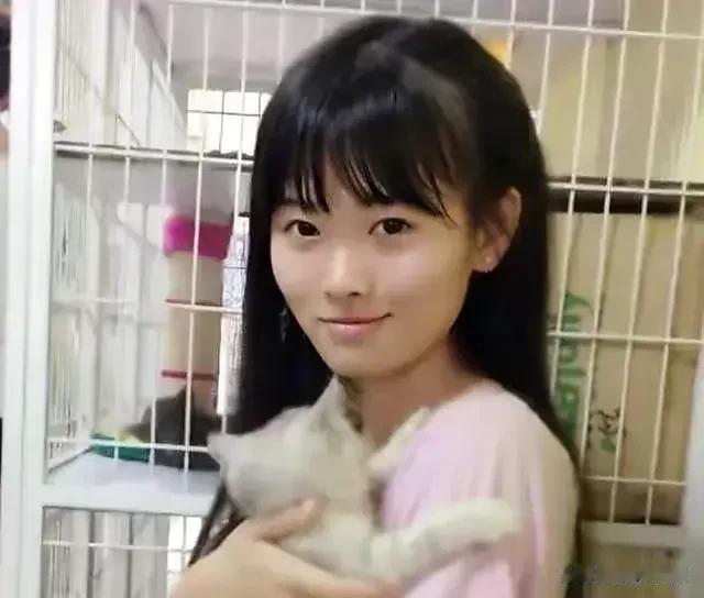 鉴定完毕，除了眼珠子没动刀，其它无一幸免[捂脸][捂脸][捂脸]