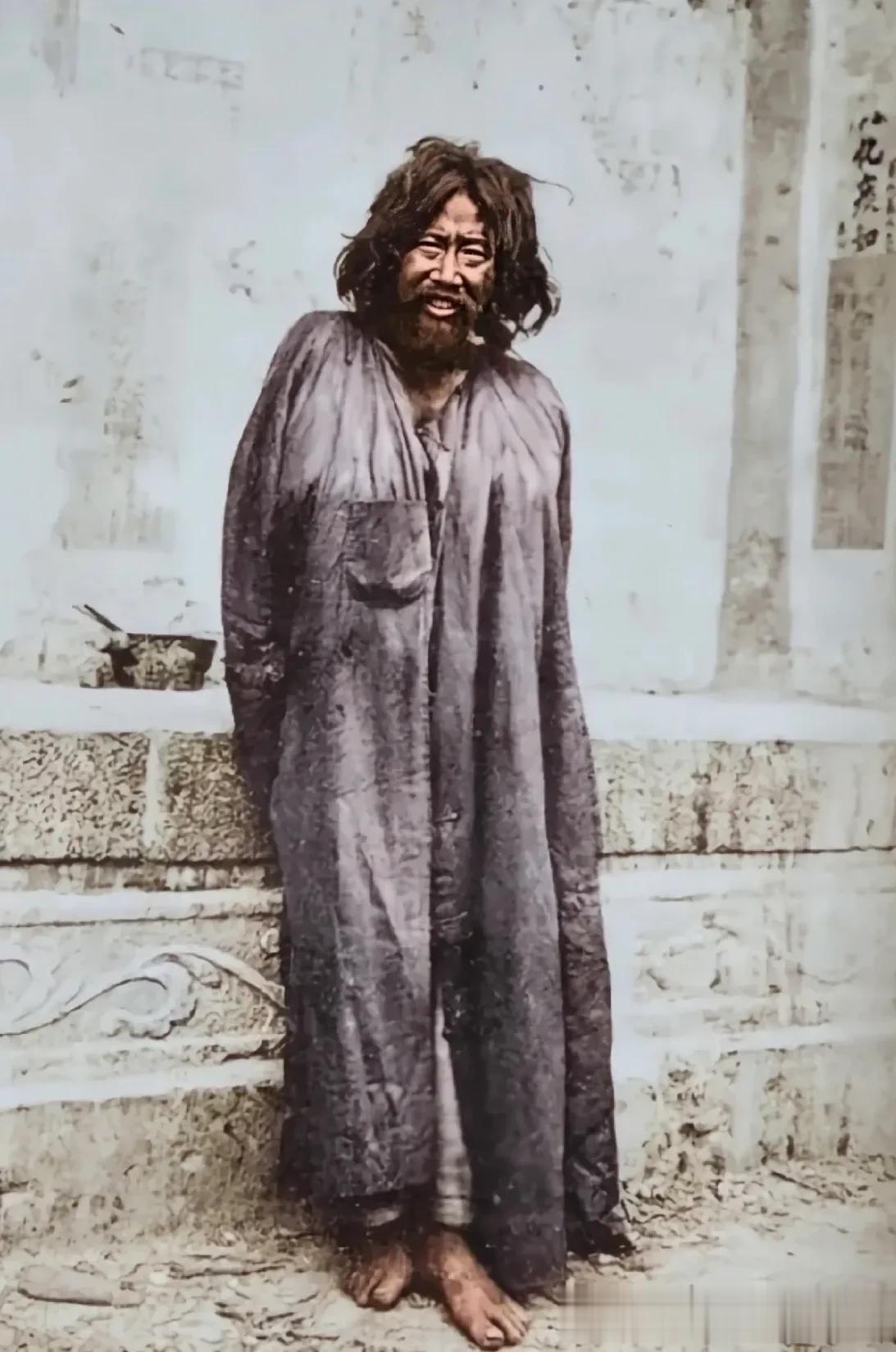 他是物理学家赵忠尧，曾是邓稼先和钱三强的导师。为什么他看起来如此憔悴？邓稼先、钱